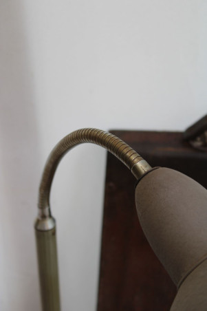 Lampe à poser en métal