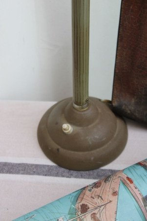 Lampe à poser en métal