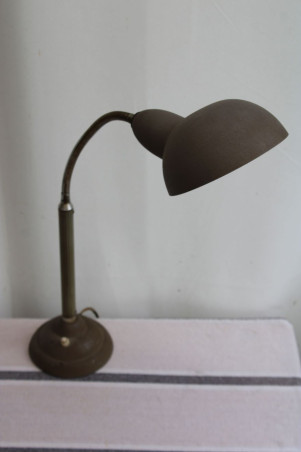 Lampe à poser en métal