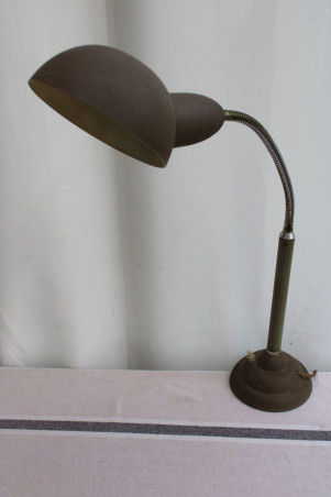 Lampe à poser en métal
