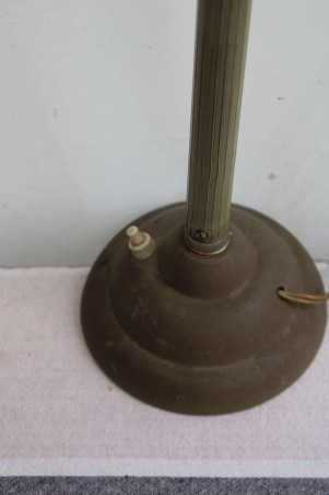 Lampe à poser en métal