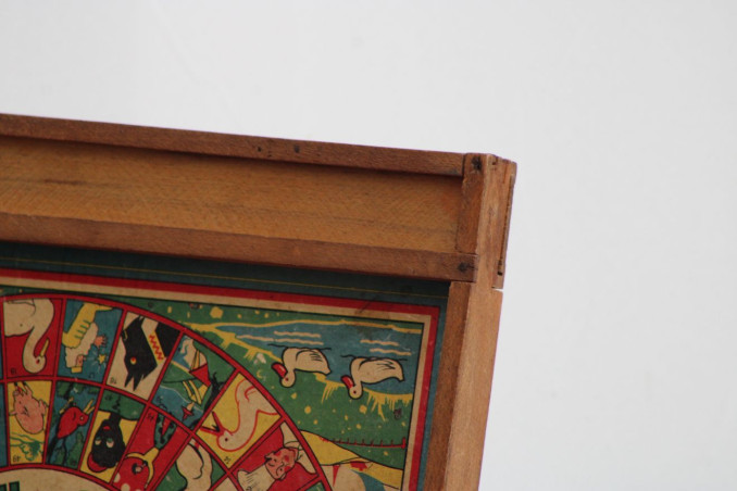 Ancien jeu de l'oie en bois