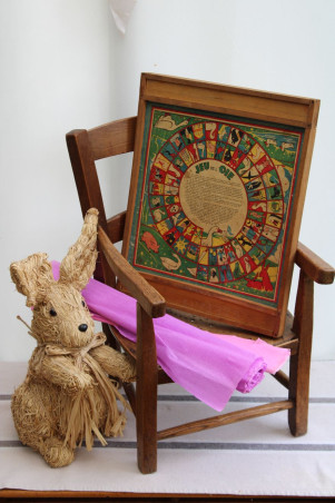 Ancien jeu de l'oie en bois