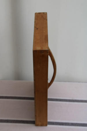 Ancienne servante en bois