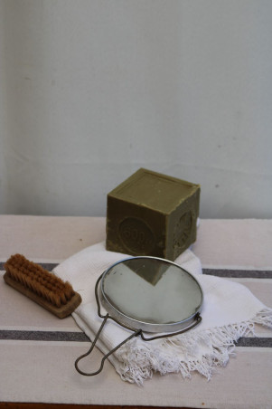 Ancien miroir à poser en métal