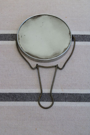 Ancien miroir à poser en métal