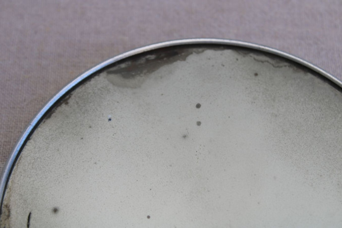 Ancien miroir à poser en métal