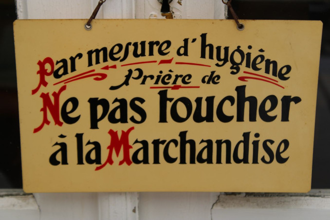 Ancienne plaque en plastique