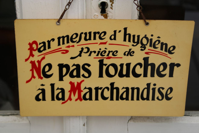 Ancienne plaque en plastique