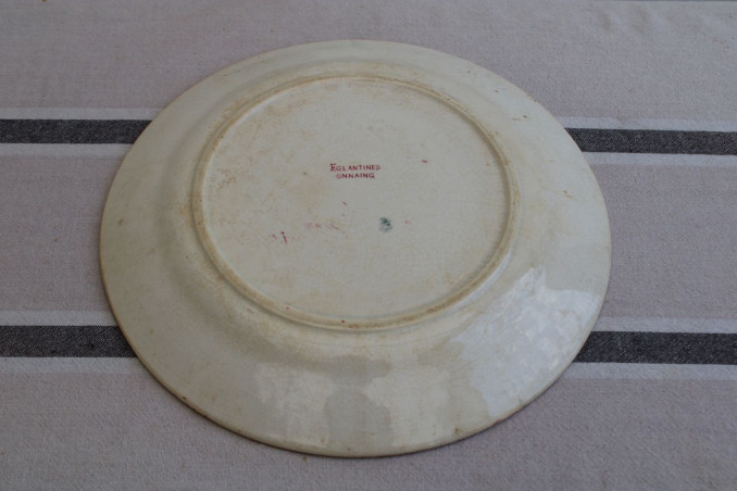 Ancien plat de service en céramique